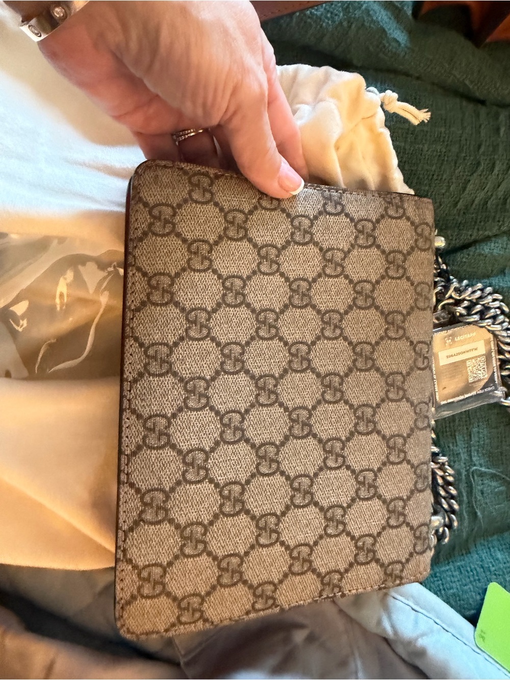 Gucci GG Supreme Shoulder Bag with Red Accent and Silver Hardware - Picture 11 of 13